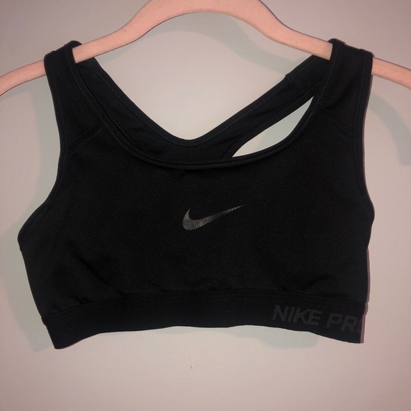 Black sports bra - Picture 1 of 2